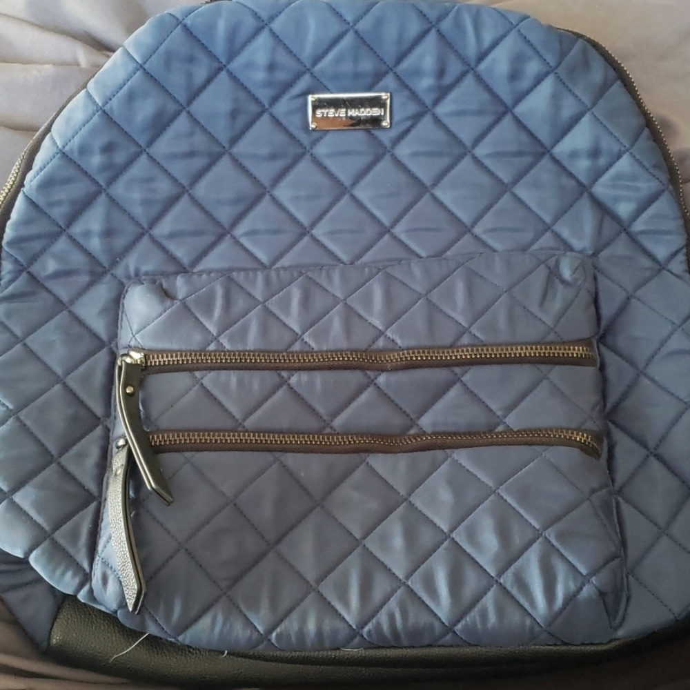 Steve madden backpack - Picture 2 of 4